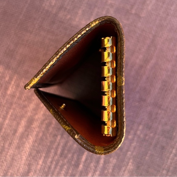 Louis Vuitton Monogram Multicles 6 Ring Key Case - Picture 4 of 5